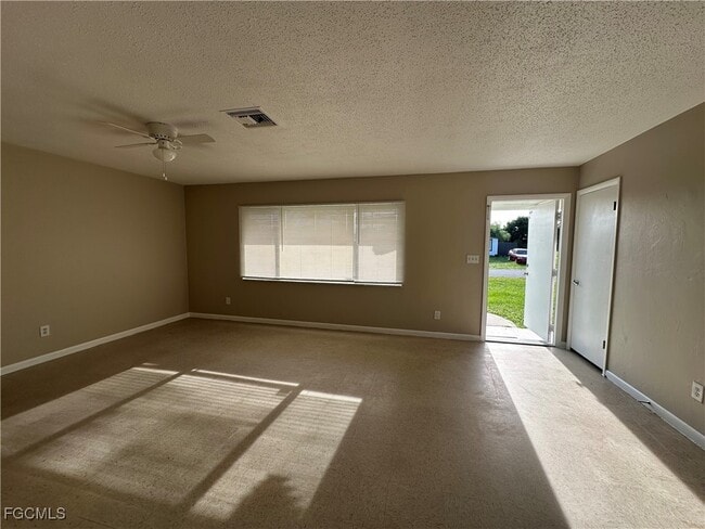 Building Photo - 315 Rushmore Ave N