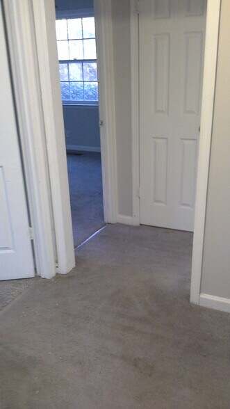 Building Photo - 2593 Nancelon Cir N