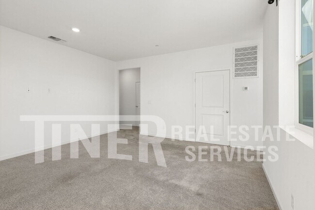 Building Photo - 2991 Melo Pearl St