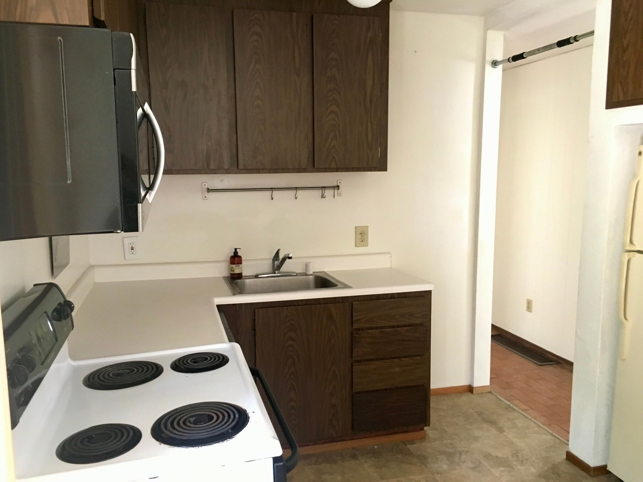 Kitchen - 2342 Hilgard Ave