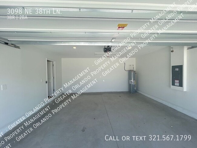 Building Photo - 3098 NE 38th Ln