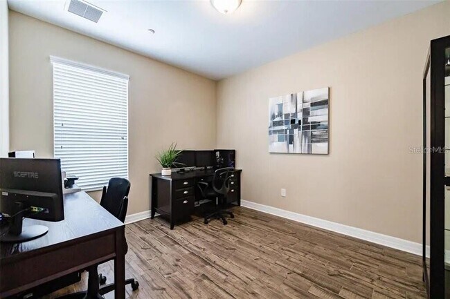 Building Photo - 27392 Cayenne Ln