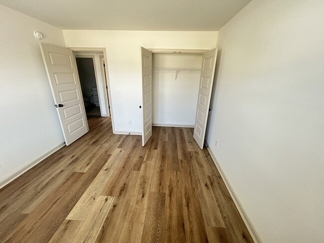 Building Photo - 9508 Dakota Dr