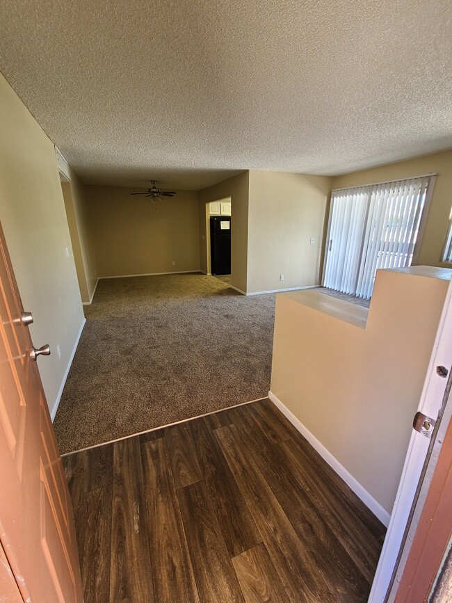 Primary Photo - Canyon View Apartments
