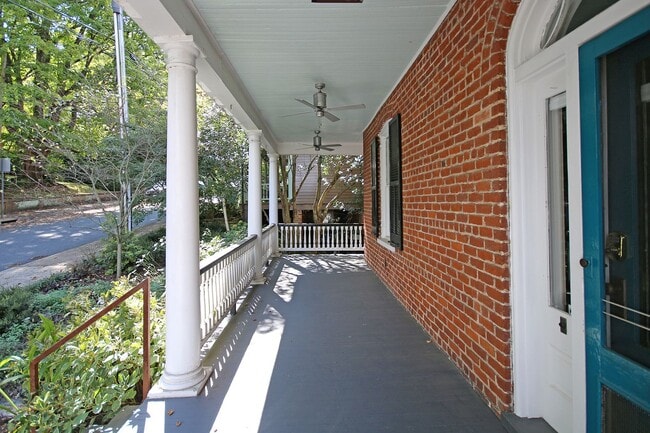 Building Photo - North Downtown Residence with Modern Updates and Prime Location