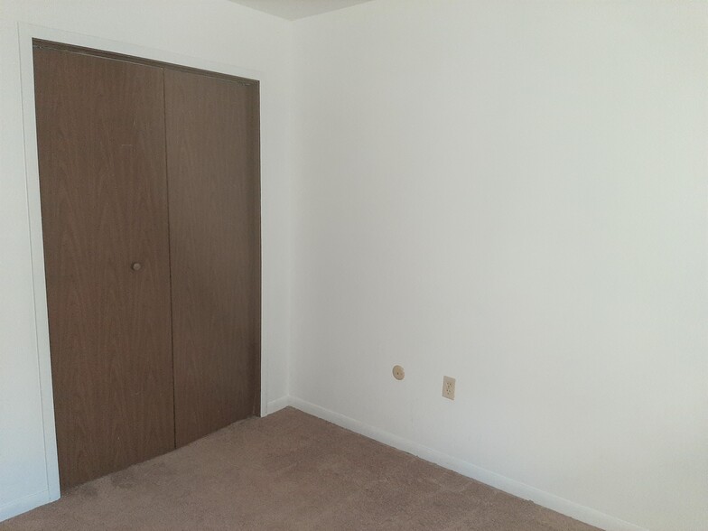 Bedroom #3 - 618 N Terrace Dr