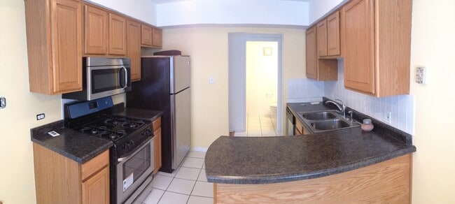 Building Photo - 3527 Frontenac Ct