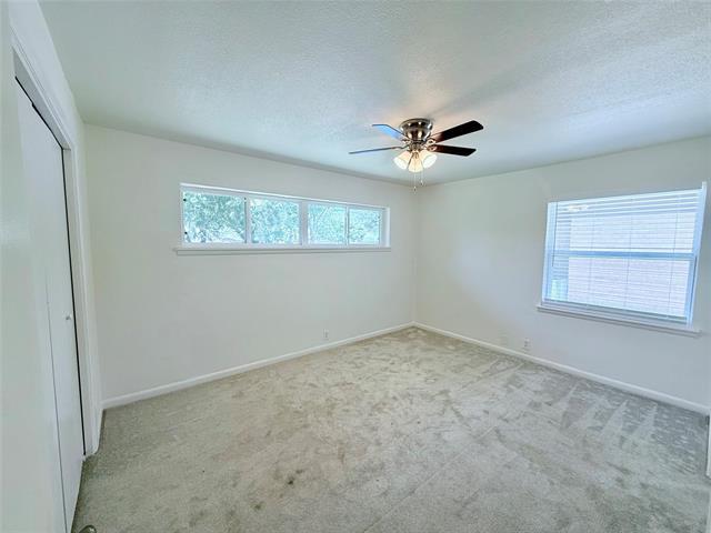 Building Photo - 1411 W Shields Dr