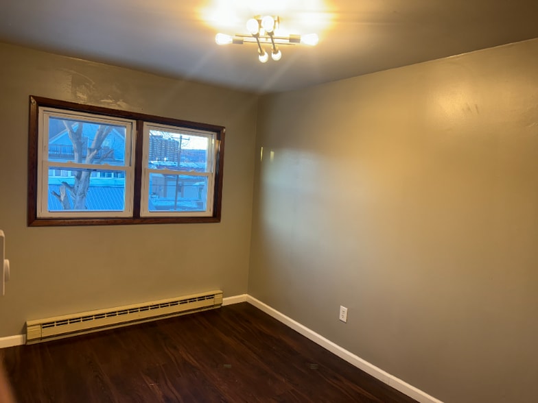 Building Photo - 21 S Loveland Ave