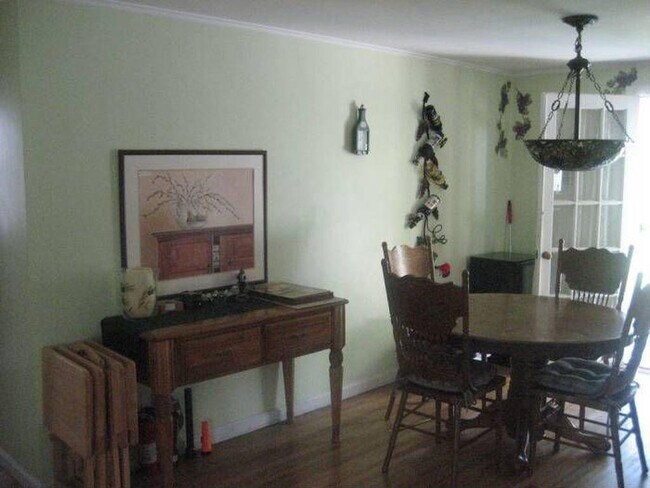 Building Photo - 23 Springwood Ct