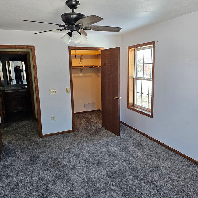 Building Photo - 284 Minz Park Cir