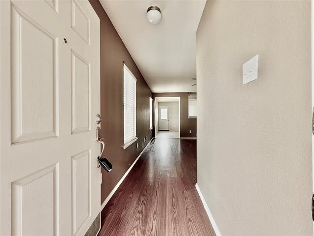 Building Photo - 5912 Ridge Lake Dr