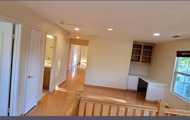 Building Photo - 11433 Mountain View Dr