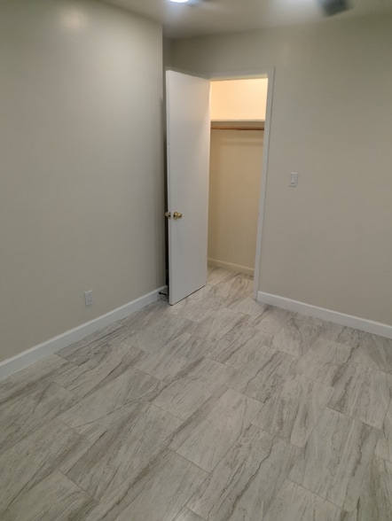 Building Photo - 208 Howard Ave