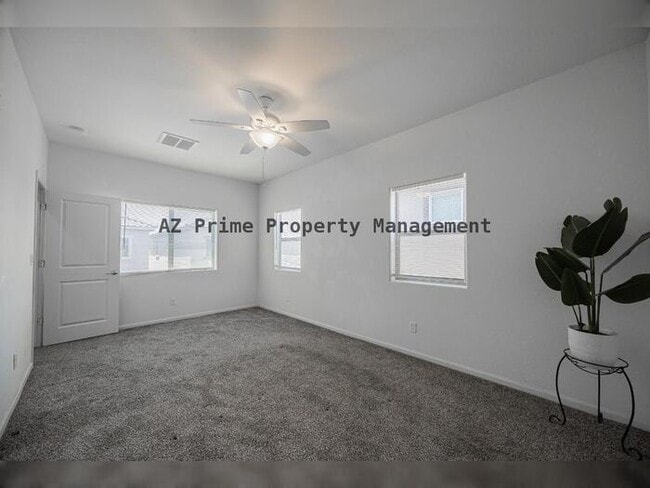 Building Photo - 1711 W Pollack St