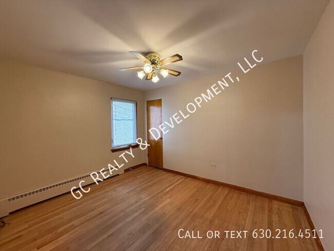Building Photo - 2131 Grove Ave