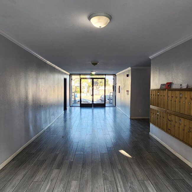 Complex Entry Interior - 10901 Laurel Canyon Blvd