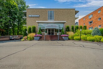 Building Photo - 115 S Main St