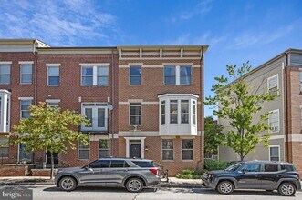 Building Photo - 125 S High St