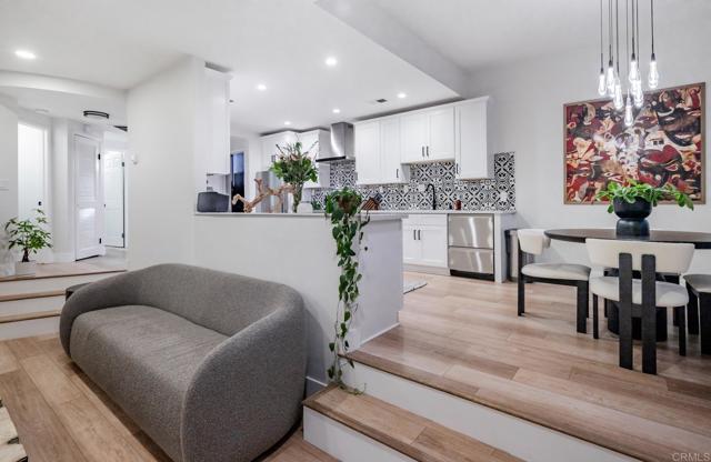 Building Photo - 2630 Pirineos Way