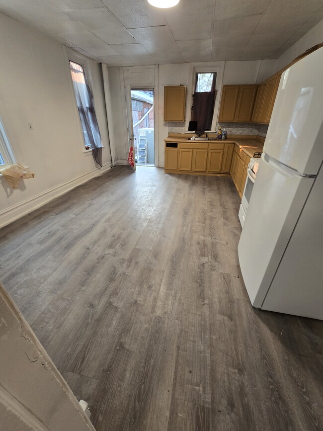 Building Photo - 1406 Herr St