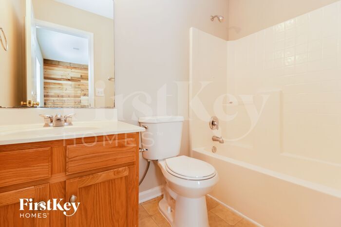 Building Photo - 110 Larkspur Dr