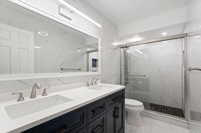 Building Photo - 2196 Willow Leaf Dr