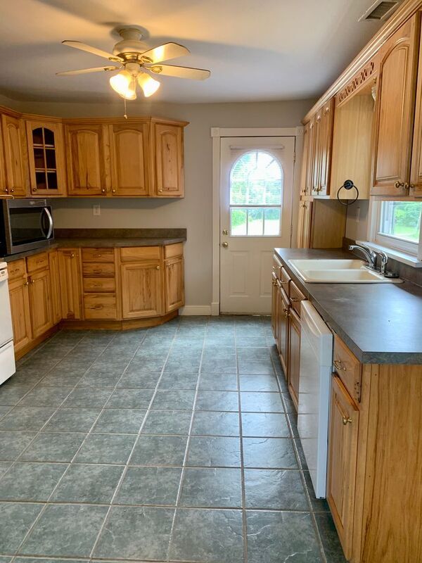 Building Photo - 3963 Oakleys Ln