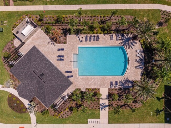 Building Photo - 1363 Mount Royal Dr