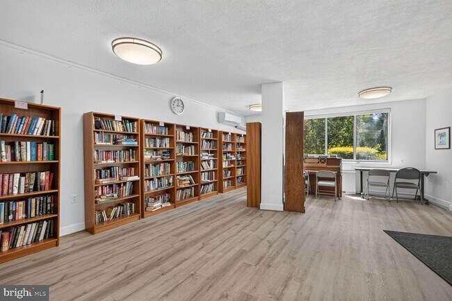 Building Photo - 10500 Rockville Pike