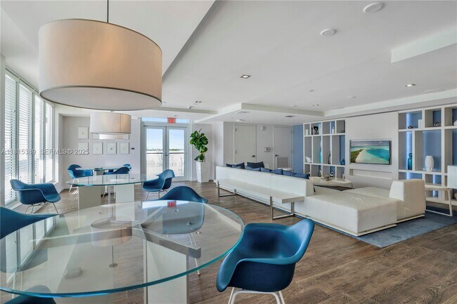 Building Photo - 4250 Biscayne Blvd