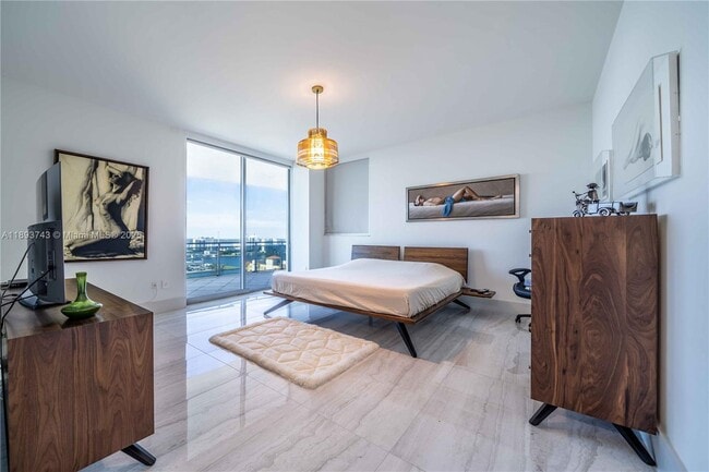 Building Photo - 7901 Hispanola Ave