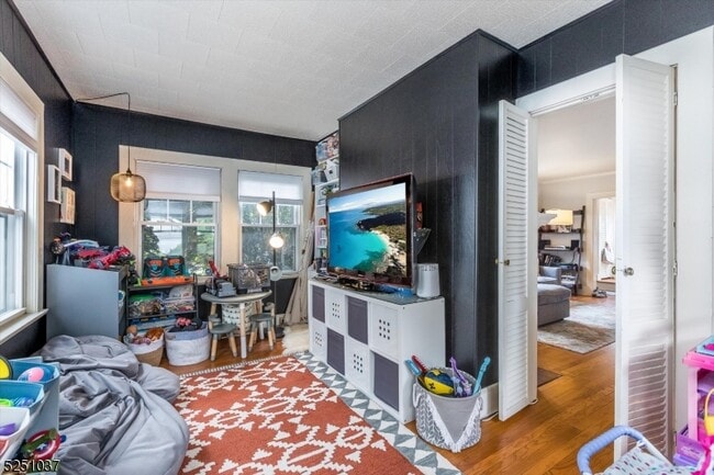 Building Photo - 75 Gordonhurst Ave