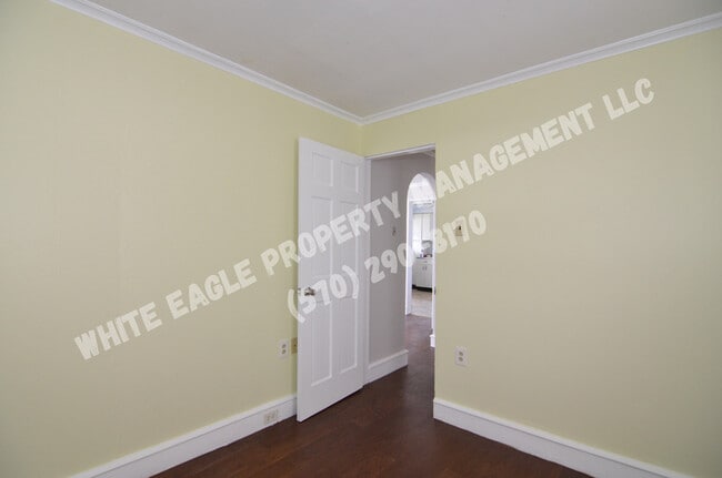 Building Photo - 319 Front St