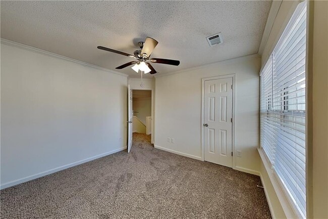 Building Photo - 595 Alstonefield Dr