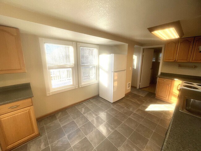 Building Photo - 28thse