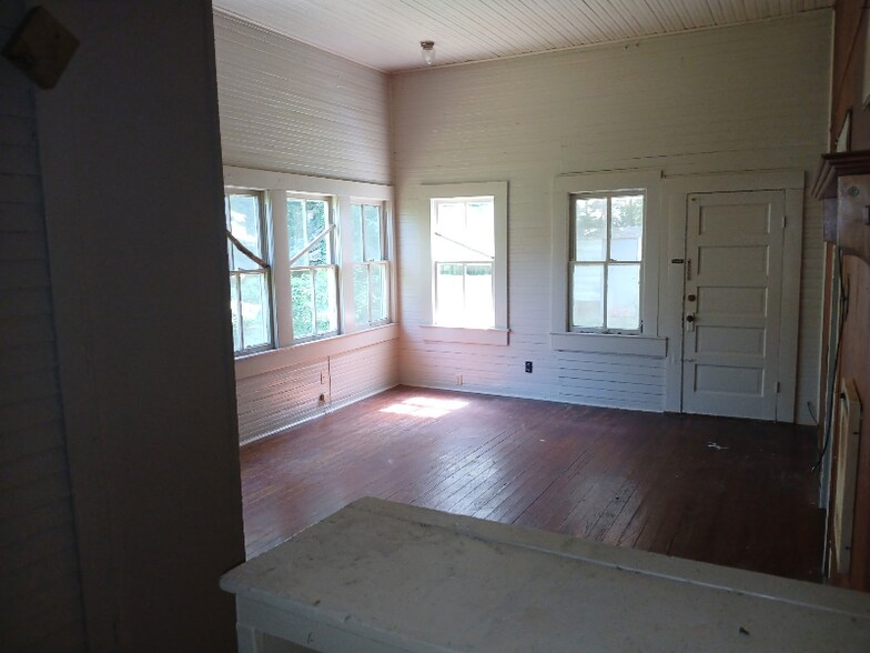 Building Photo - 32 Louisiana Ave