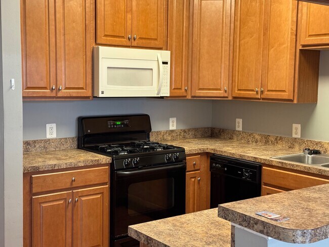 Building Photo - 1821 Cedar Cove Way