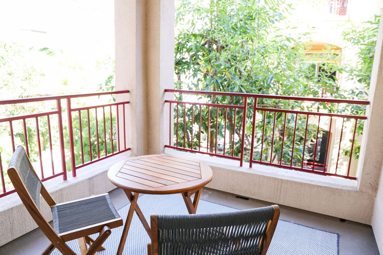 Building Photo - 2419 Fifth Ave