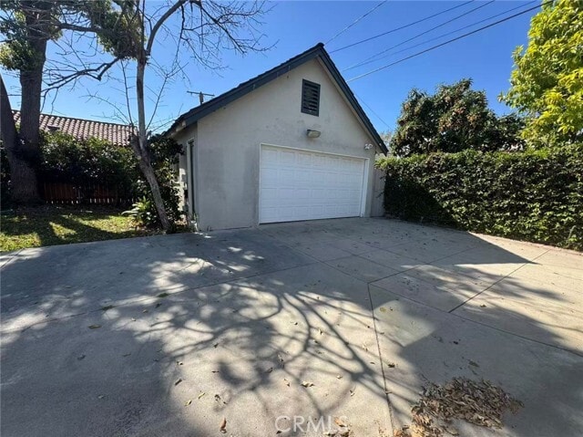 Building Photo - 1965 S El Molino Ave