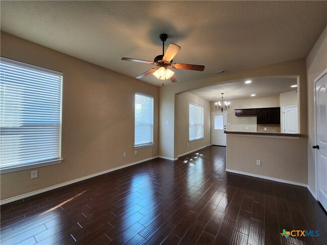 Building Photo - 1032 Brown Rock Dr