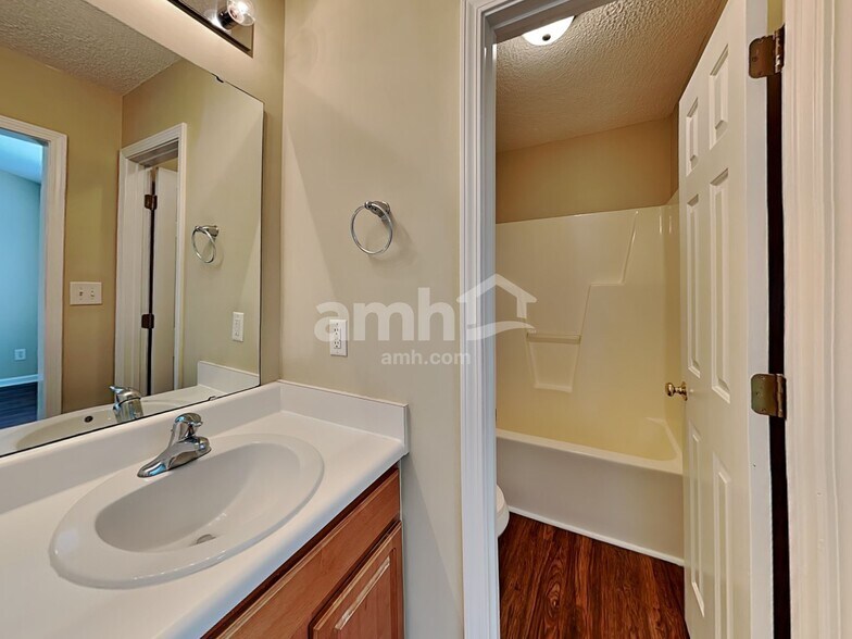 Building Photo - 8812 Love Field Ct