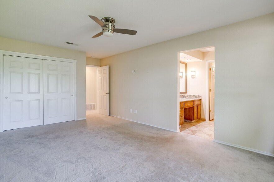 Building Photo - 1804 Impala Dr