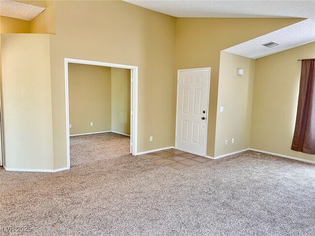 Building Photo - 837 Brahma Ln