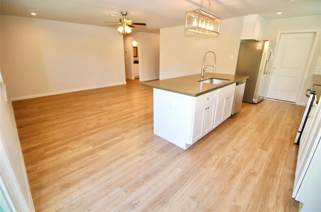 Building Photo - 407 Morningside Dr