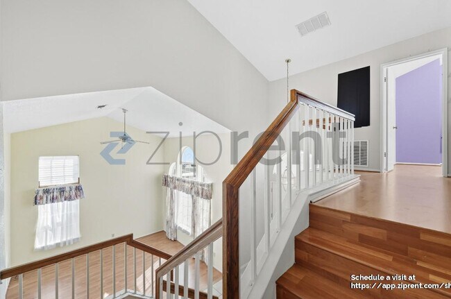 Building Photo - 14 Cider Mill Ct