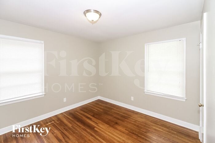 Building Photo - 4516 Leatherwood Ave