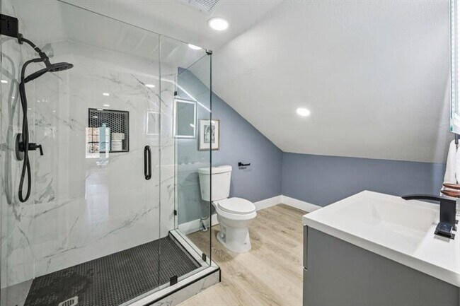 Building Photo - 1504 Hardin Ave