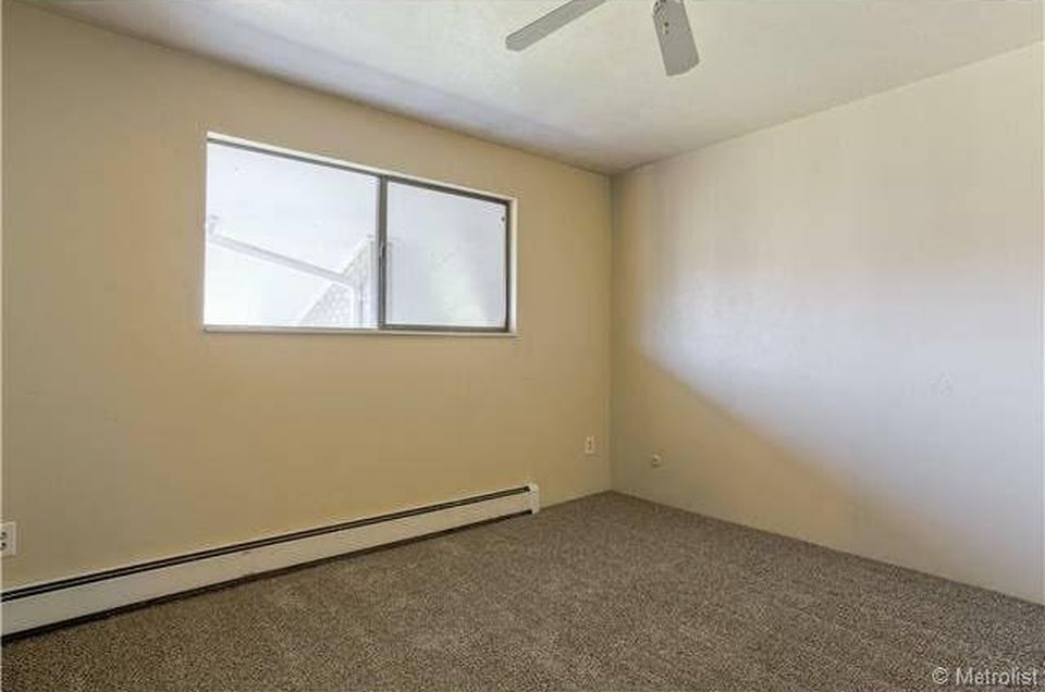 br - 645 Manhattan Pl