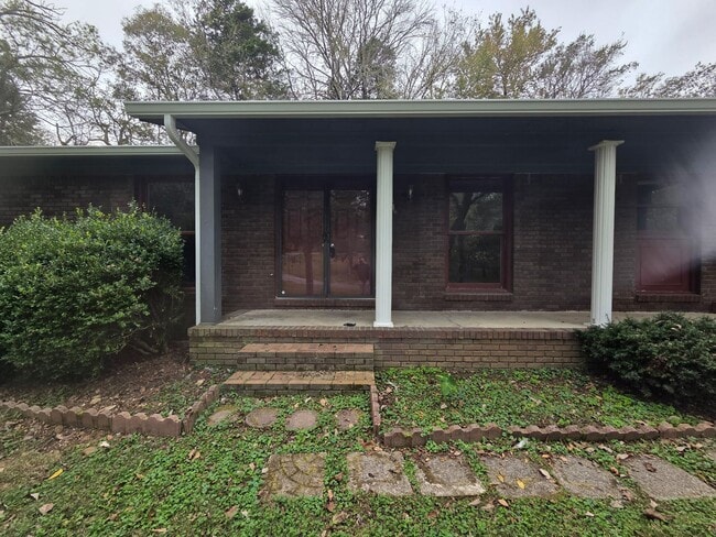 Building Photo - Charming 3BR/2BA Home in Woodbury!